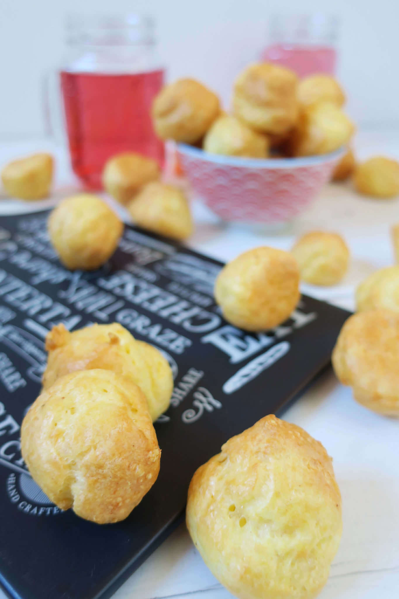 gougères au gruyère râpé