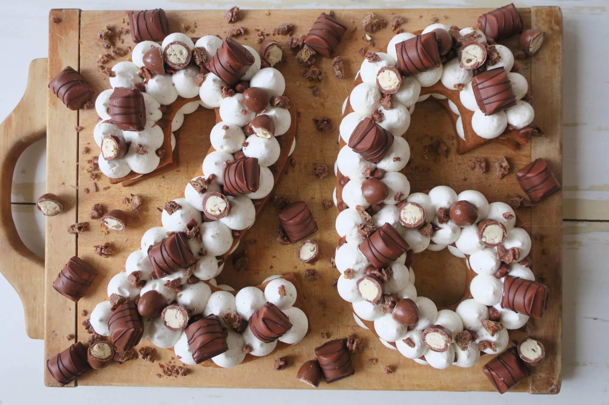 gateau anniversaire 26 ans Number Cake Vanille Praline Kinder Lulalovegood gateau anniversaire 26 ans